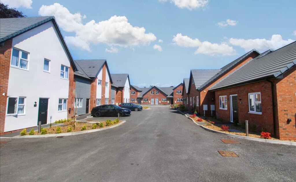 Main image of property: CHEWTON STREET EASTWOOD, NG16 3UF