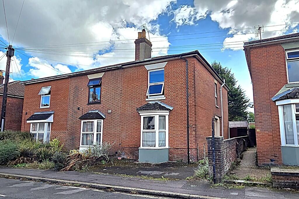 Main image of property: Avenue Road
