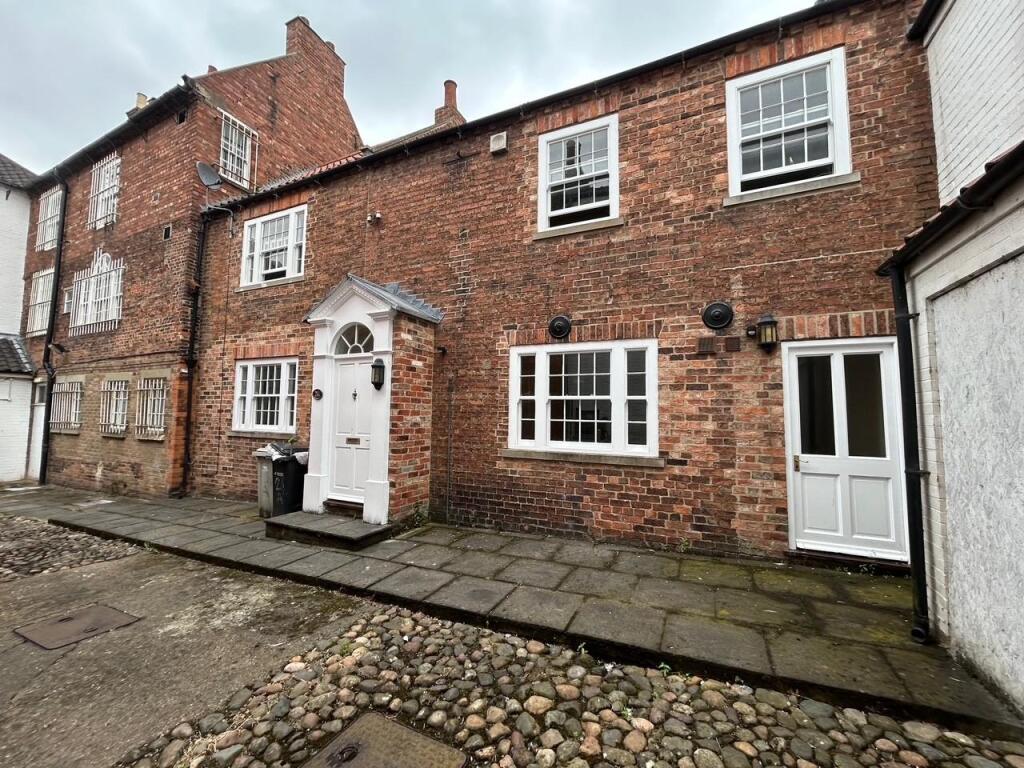 Main image of property: Mercer Row, Louth
