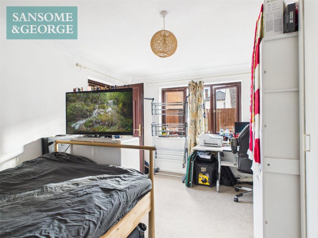 Main image of property: Phoenix Court, Kingsclere, Newbury, Hampshire, RG20