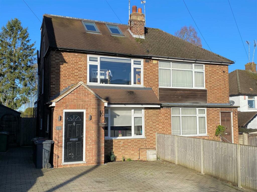 3 bedroom semidetached house for sale in Mimms Hall Road, Potters Bar, EN6