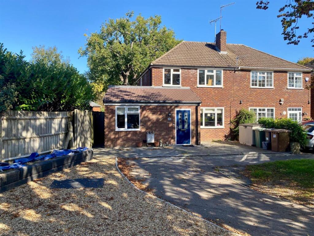 Main image of property: Clive Close, Potters Bar