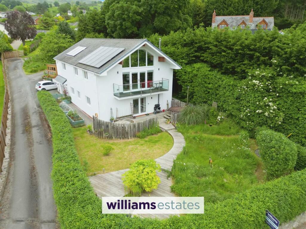 4 bedroom house for sale in Llanbedr Dyffryn Clwyd, Ruthin, LL15