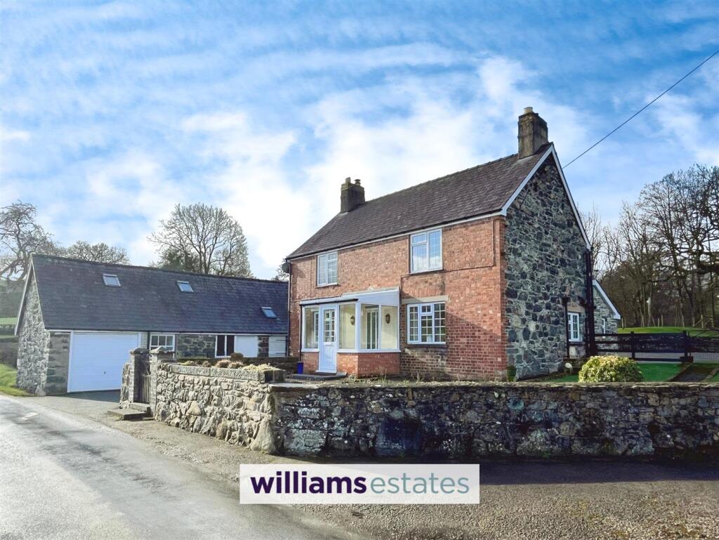 Main image of property: Glan Yr Afon