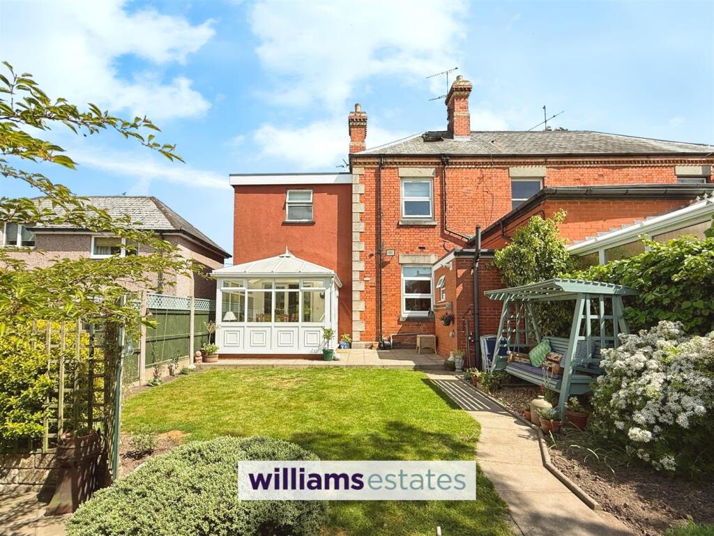 Main image of property: Llanrhydd Street, Ruthin