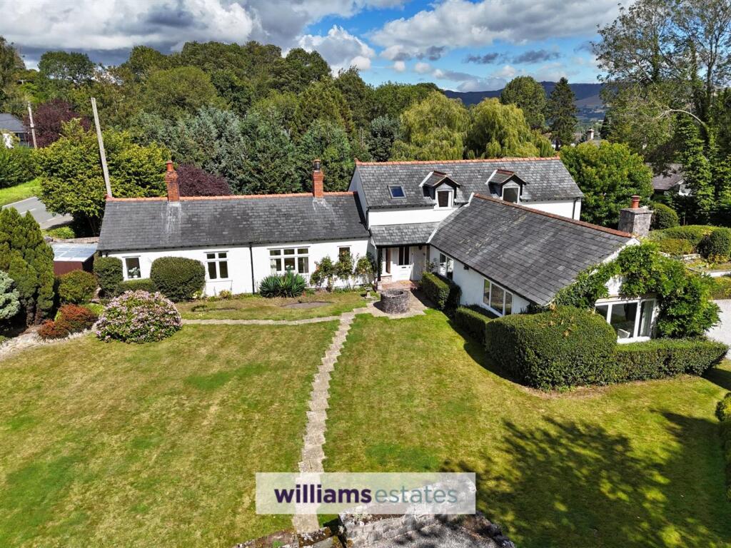 Main image of property: Llanfwrog, Ruthin