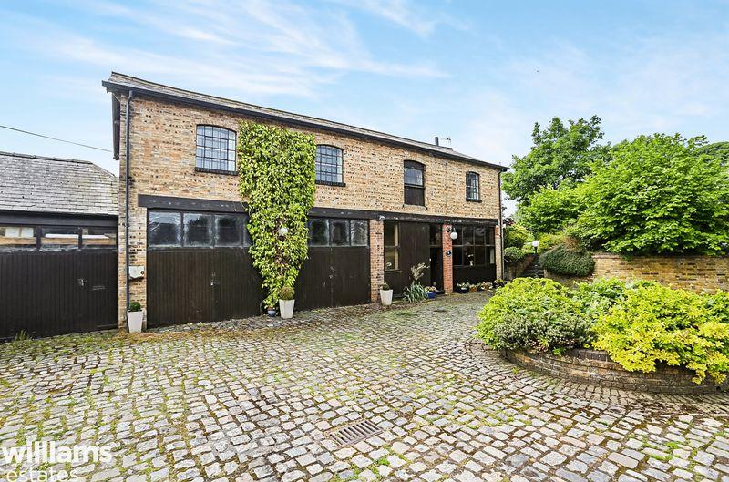 4 bedroom barn conversion for sale in Hengoed, Oswestry, SY10