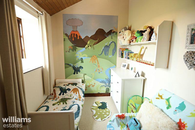 4 bedroom barn conversion for sale in Hengoed, Oswestry, SY10