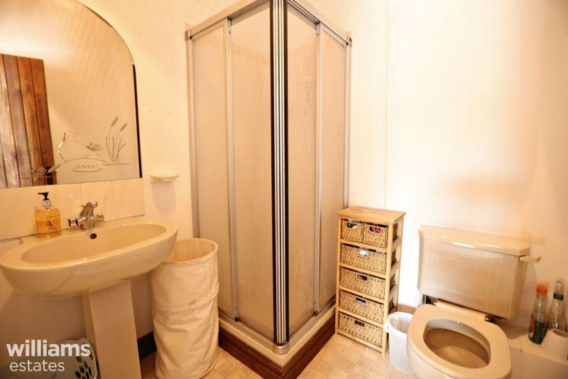 4 bedroom barn conversion for sale in Hengoed, Oswestry, SY10