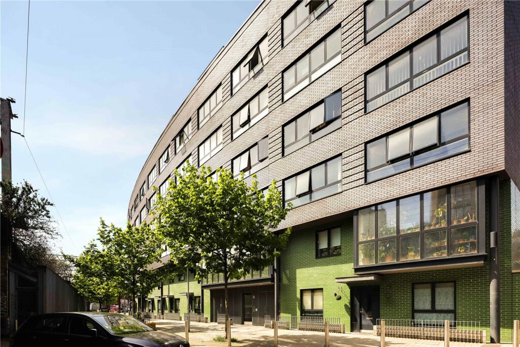 2 bedroom flat for sale in Cotherstone Court, 25 Mint Street, London, E2