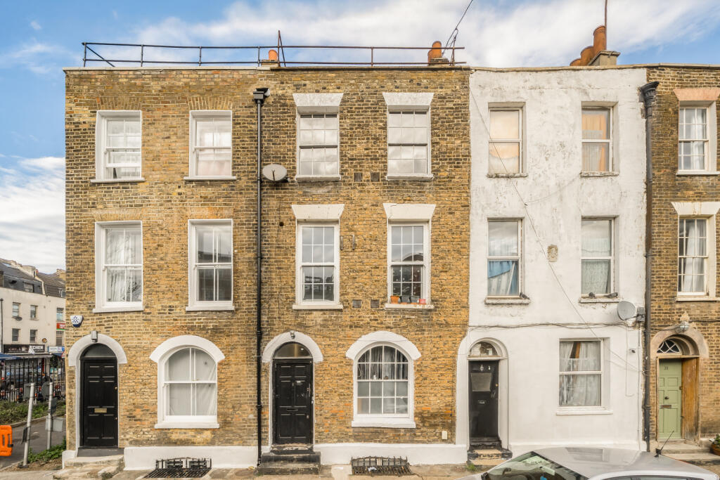 Main image of property: Mount Terrace, London, E1