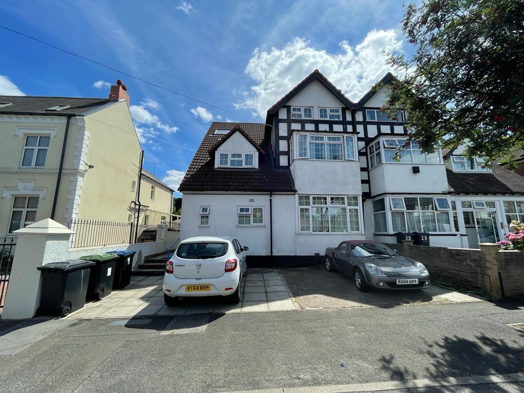 Main image of property: Poplar Avenue, Birmingham, B17