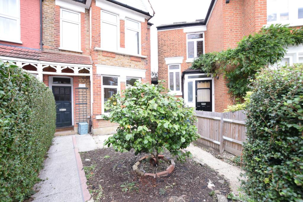 1 bedroom property for rent in Kingsley Avenue, W13