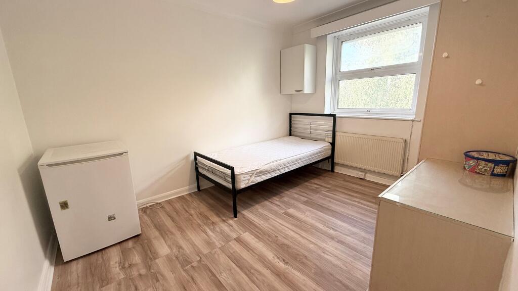 Main image of property: Halsway, HAYES