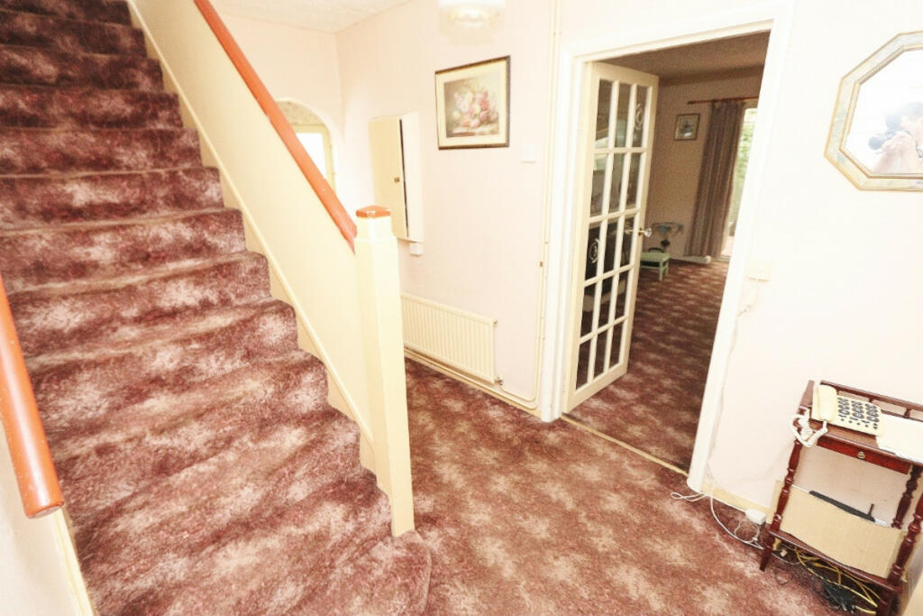 3 bedroom semidetached house for sale in Tees Drive, Romford, RM3