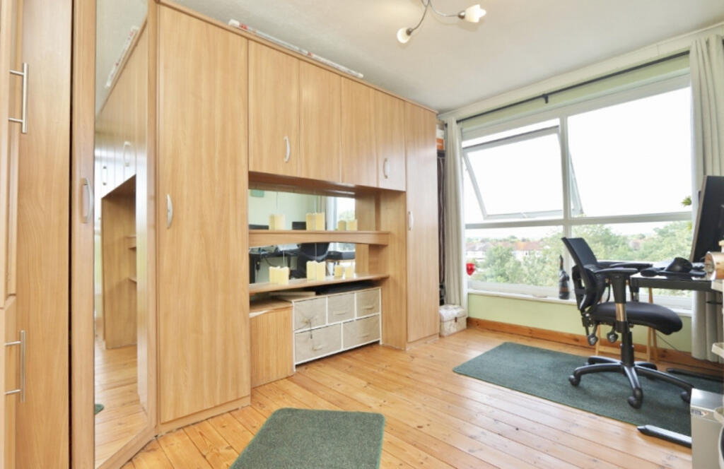 Main image of property: London Road, Romford, RM7