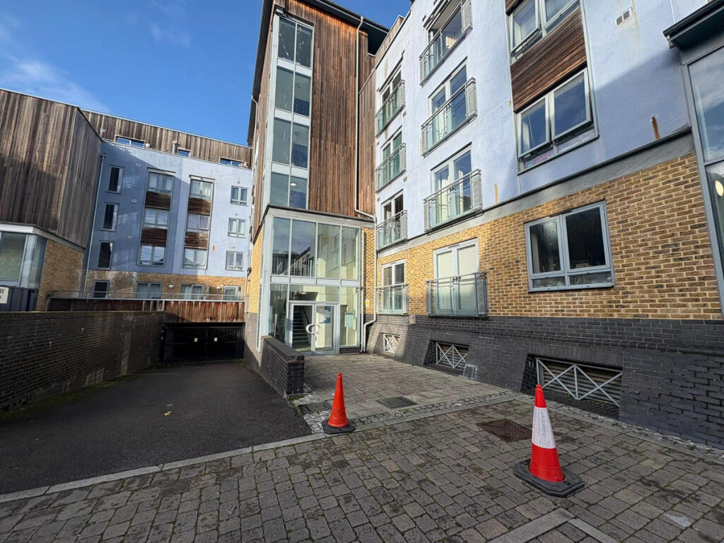 Main image of property: Quayside Drive, Colchester, CO2