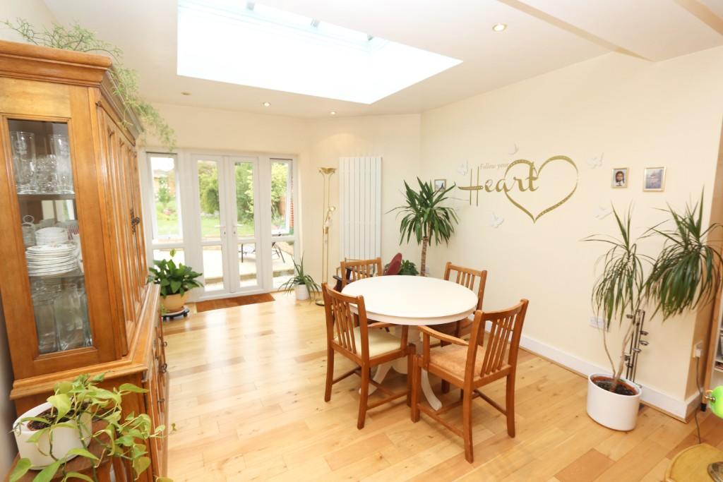 2 bedroom semidetached bungalow for sale in Havering Road, Romford