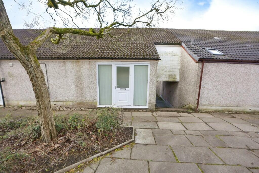 4 bedroom terraced house for sale in Mactaggart Road, Seafar, G67