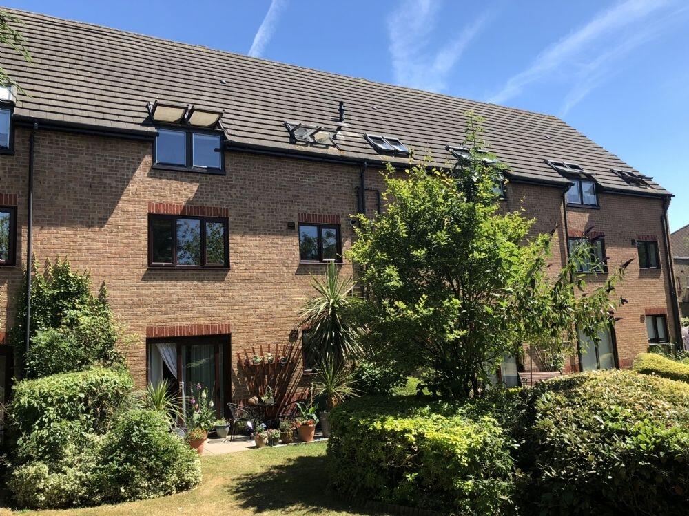 Main image of property: Oakdene, Gubbins Lane