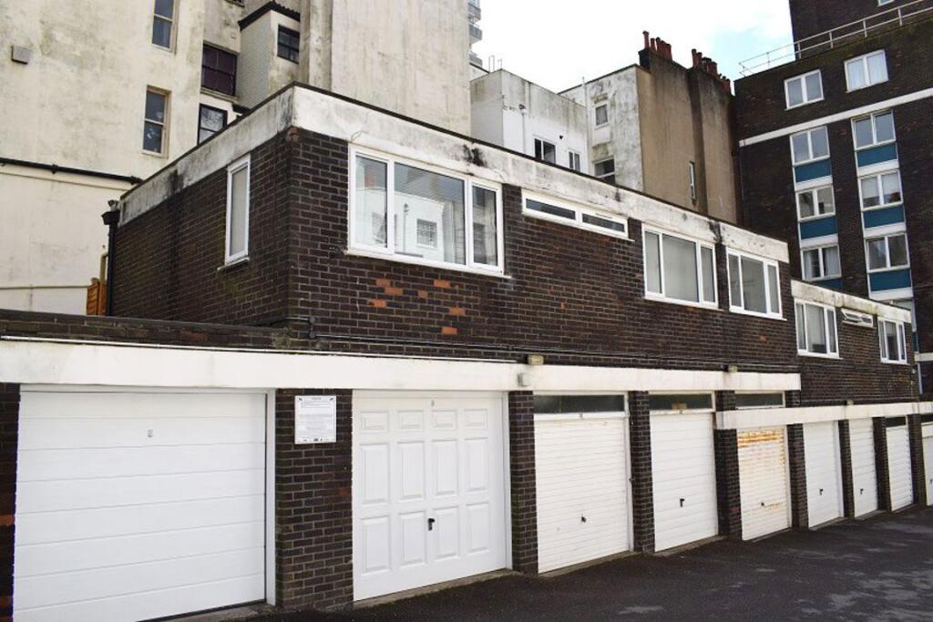Main image of property: Cavendish House, 138 Kings Road, Brighton, BN1 2JH