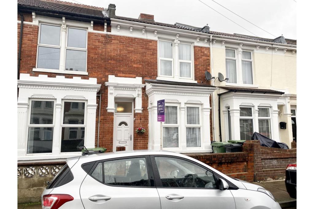 3 bedroom terraced house for sale in Munster Road, Portsmouth, PO2