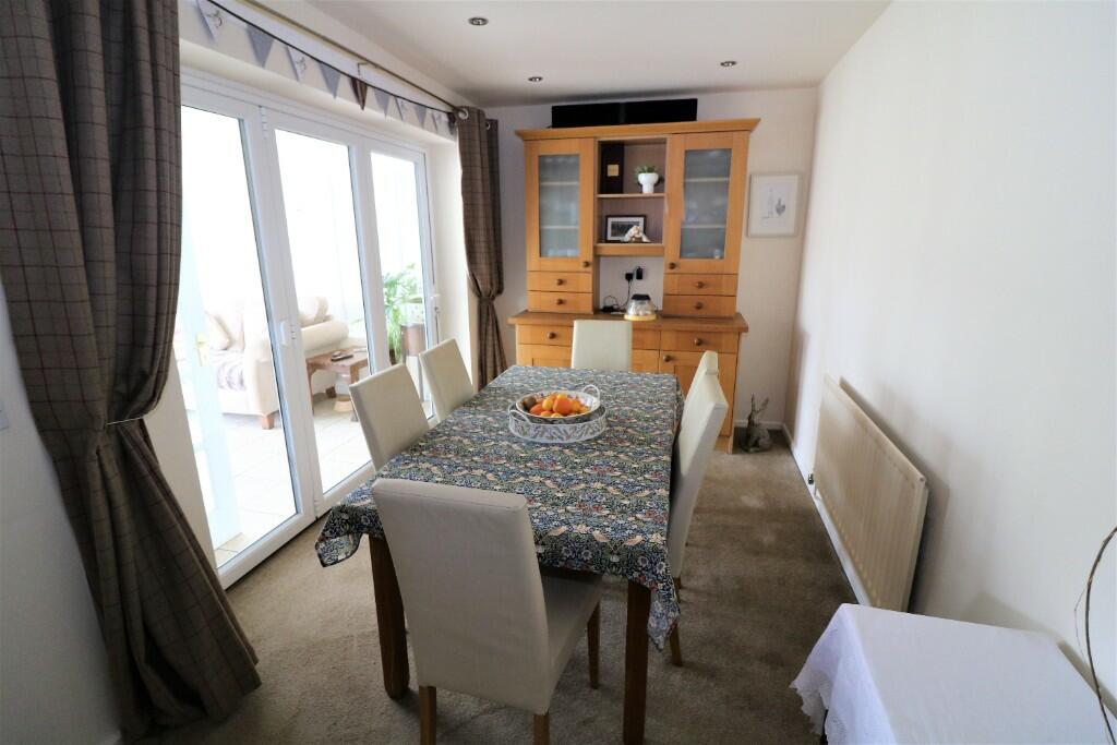 5 bedroom detached house for sale in Holloway, Pershore, Worcestershire