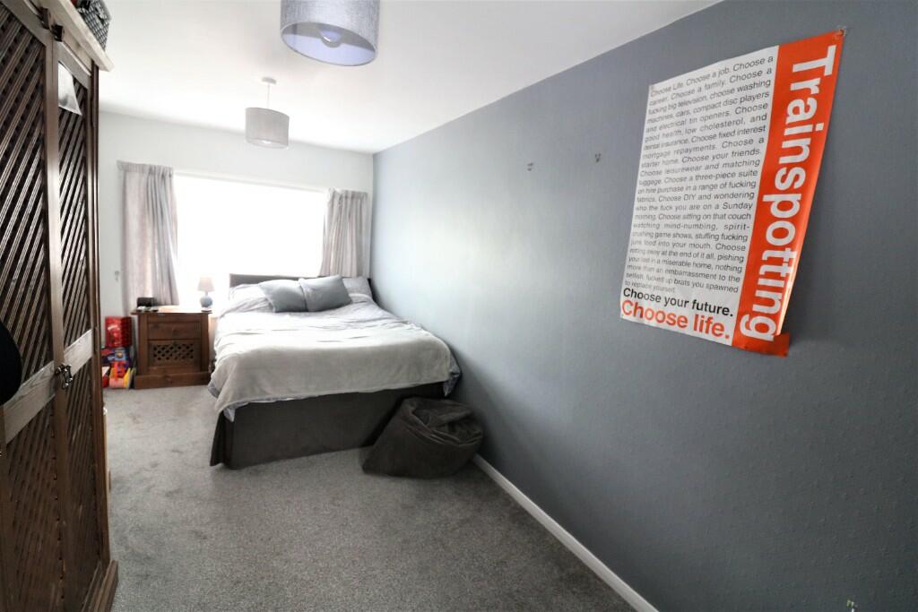 5 bedroom detached house for sale in Holloway, Pershore, Worcestershire