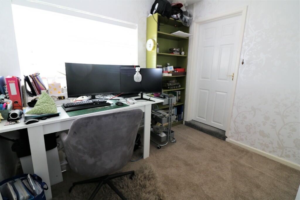 5 bedroom detached house for sale in Holloway, Pershore, Worcestershire