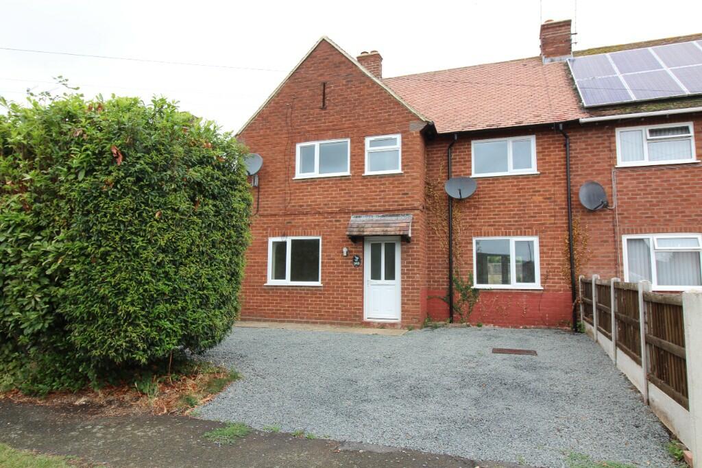 3 bedroom semidetached house for rent in Farleigh Road, Pershore