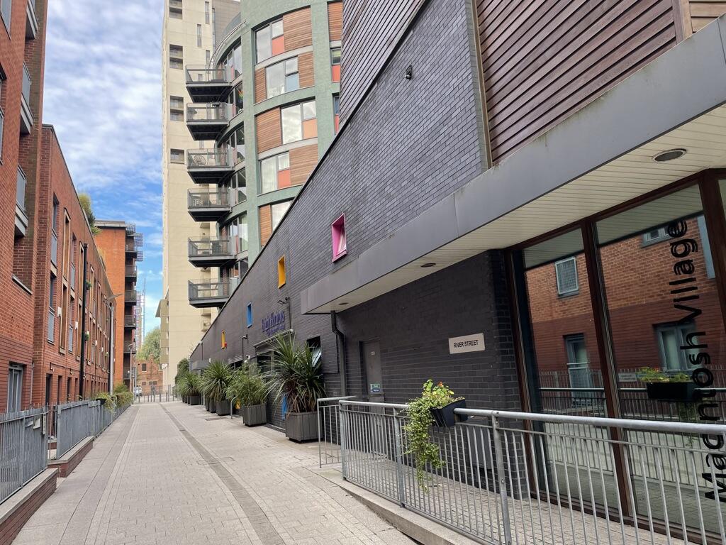 Main image of property: The Green Building, 4 River Street, Manchester, M1 5BG