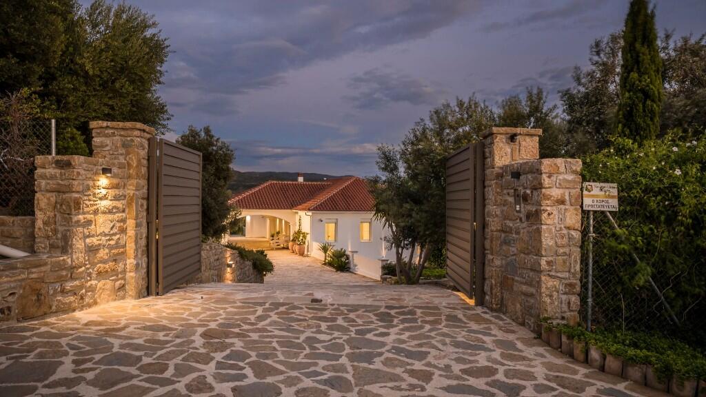 Main image of property: Foinikountas, Messinia, Peloponnese