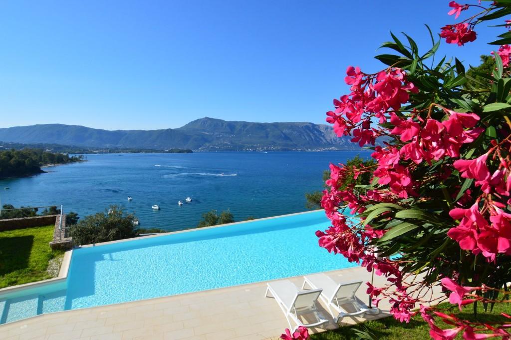 7 bed Villa for sale in Ionian Islands, Corfu...