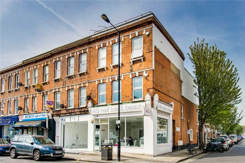 1 bedroom apartment for sale in Munster Road, Fulham, SW6