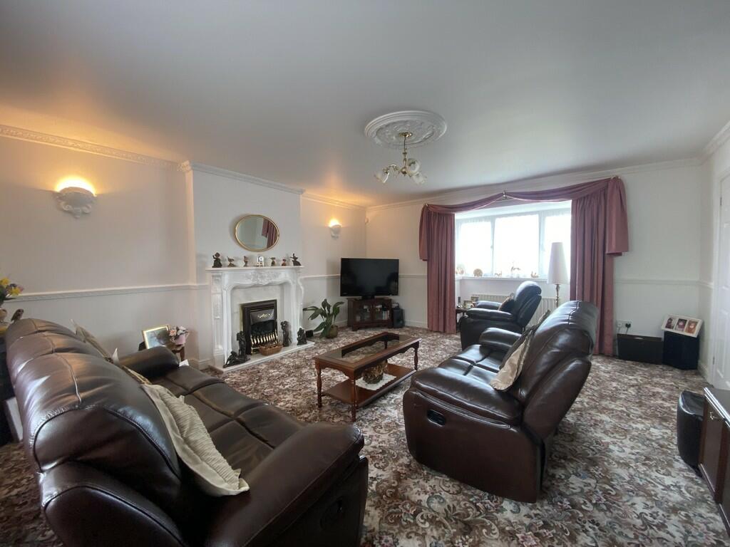 5 bedroom detached house for sale in Saves Lane, Ireleth, Askamin