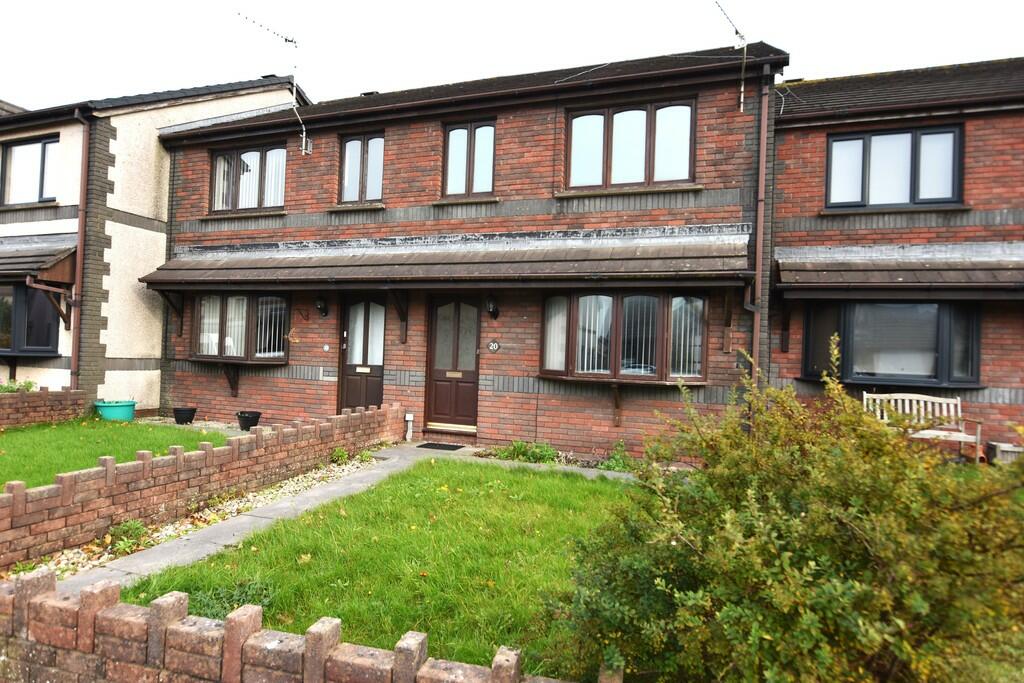 3 bedroom mews property for sale in Wakefield Street, AskaminFurness