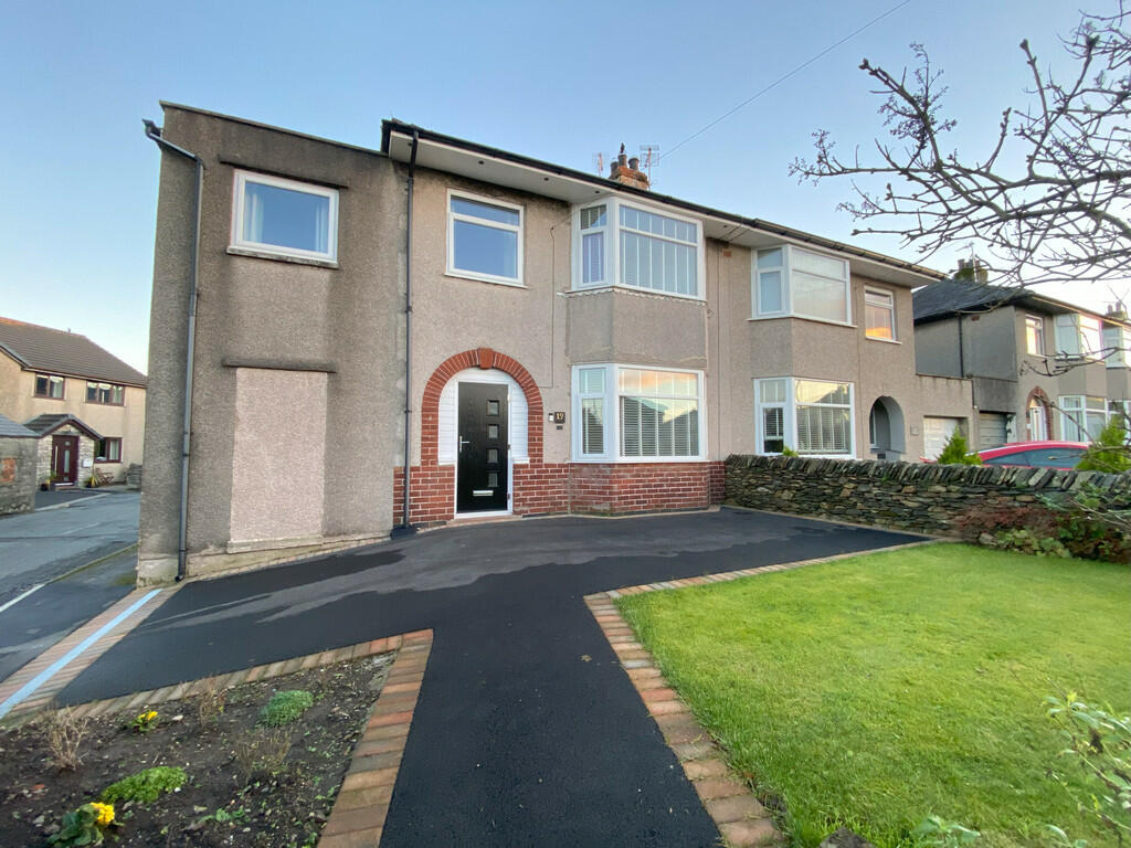 4 bedroom semidetached house for sale in Ulverston Road, Swarthmoor