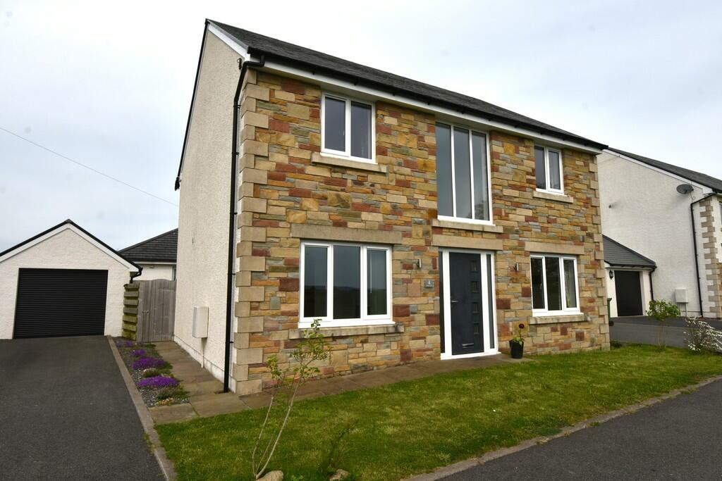 4 bedroom detached house for sale in Malkins Bank, Colthouse Lane