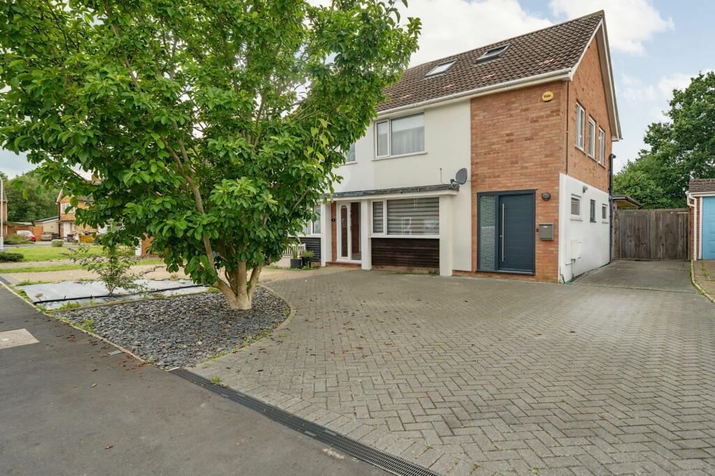 Main image of property: Elm Grove, Hildenborough, TN11