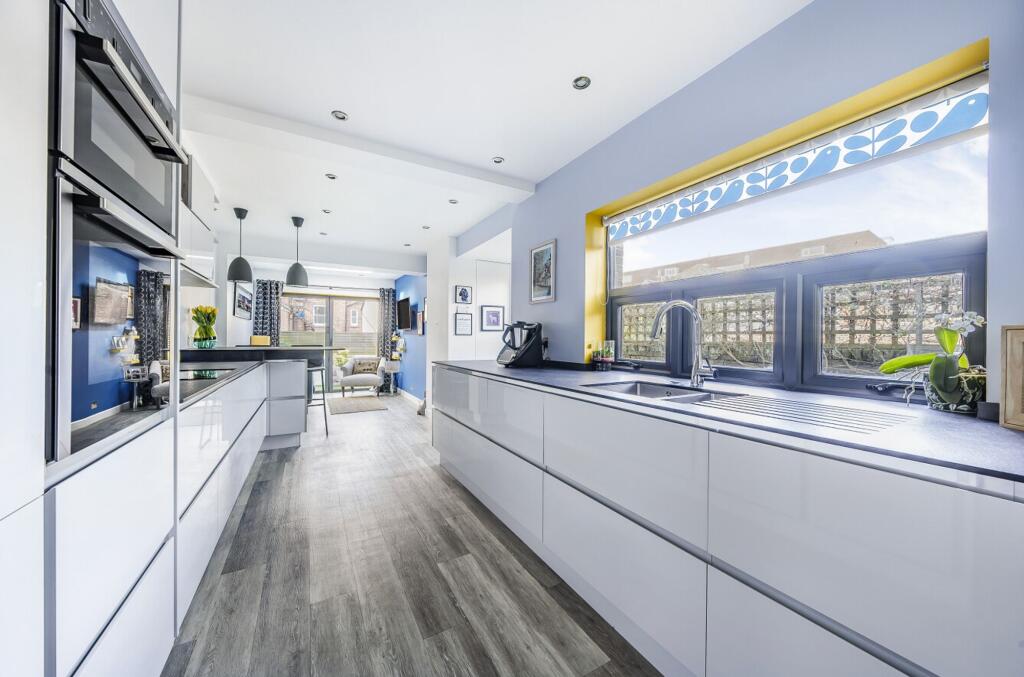 Main image of property: Cadogan Gardens, Tunbridge Wells, TN1