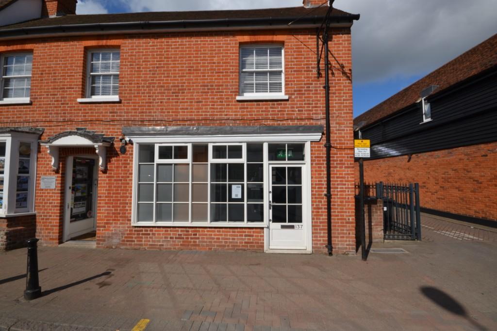 Commercial property for rent in High Street, Billericay, Essex, CM12