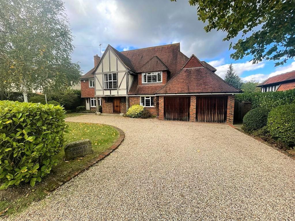 5 bedroom detached house for rent in Greenway, Brentwood, Essex, CM13
