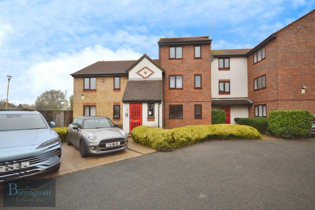 Main image of property: Elmdon Road, South Ockendon, Essex, RM15