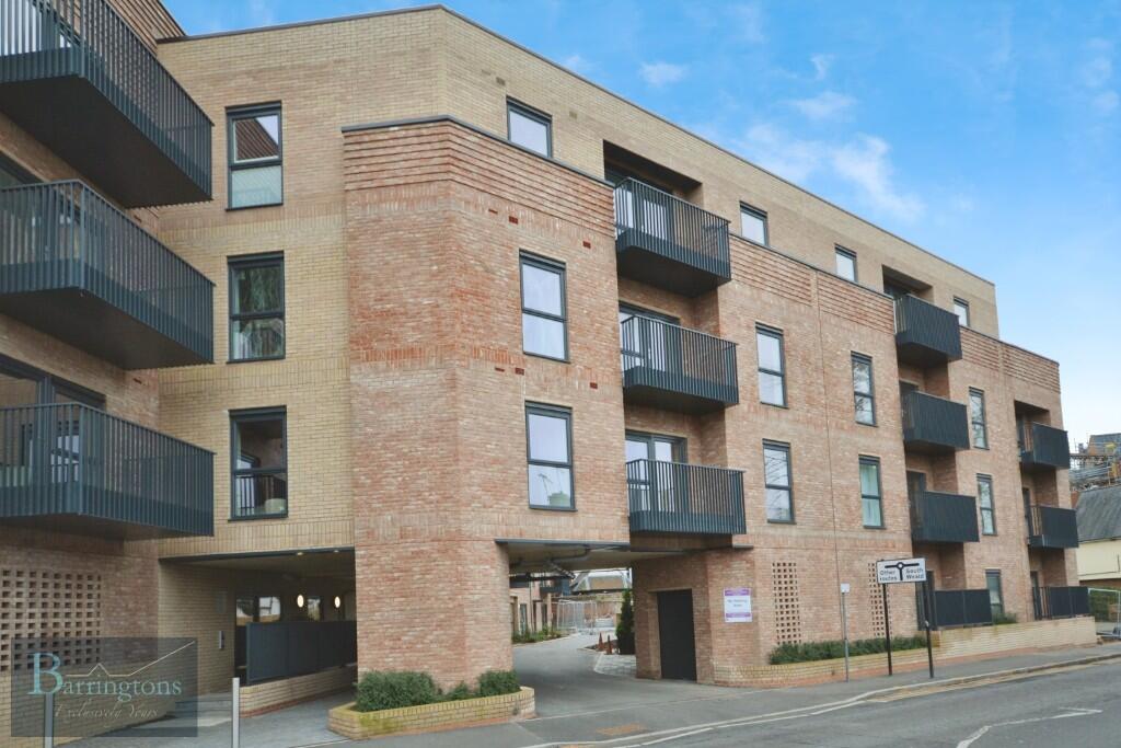 Main image of property: Western Road, Brentwood, Essex, CM14