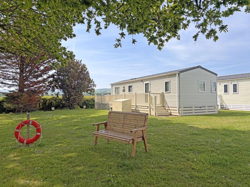 Main image of property: Hoburne, Blue Anchor