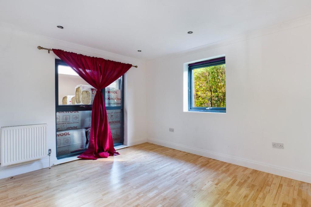 Additional property image - Doddinghurst Road, Doddinghurst, Brentwood