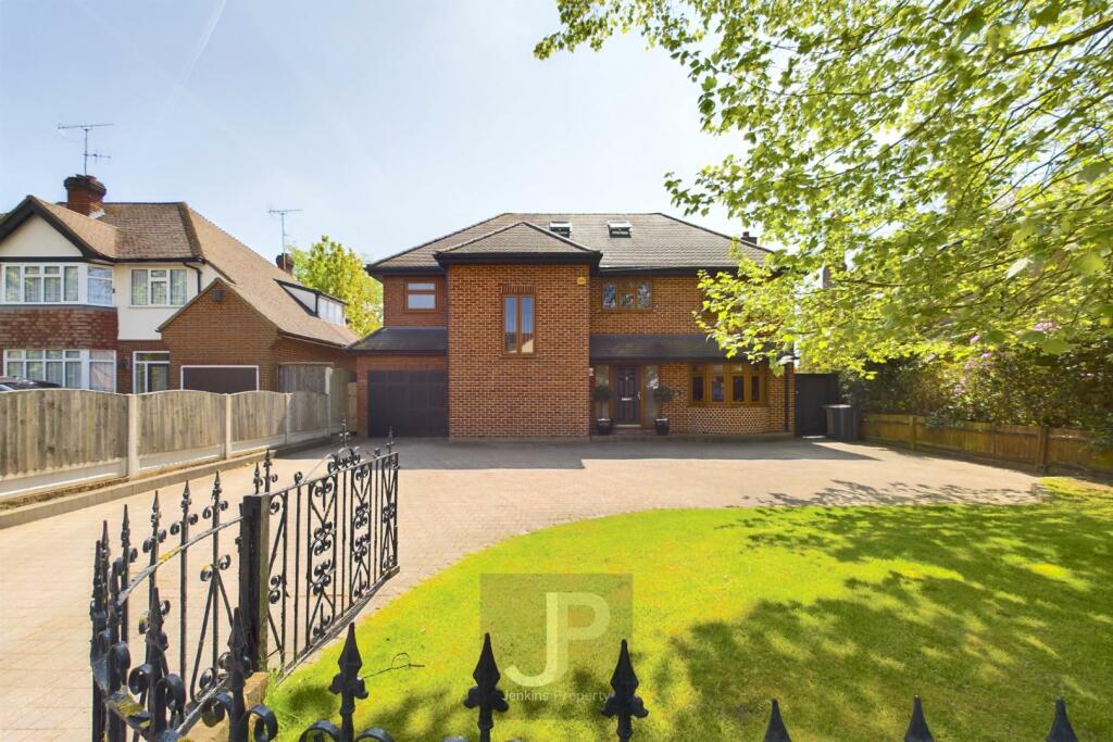 Main image of property: London Road, Brentwood