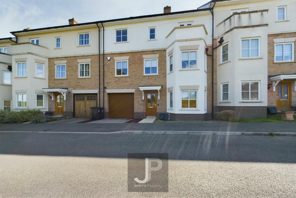 Main image of property: Buckingham Road, Epping