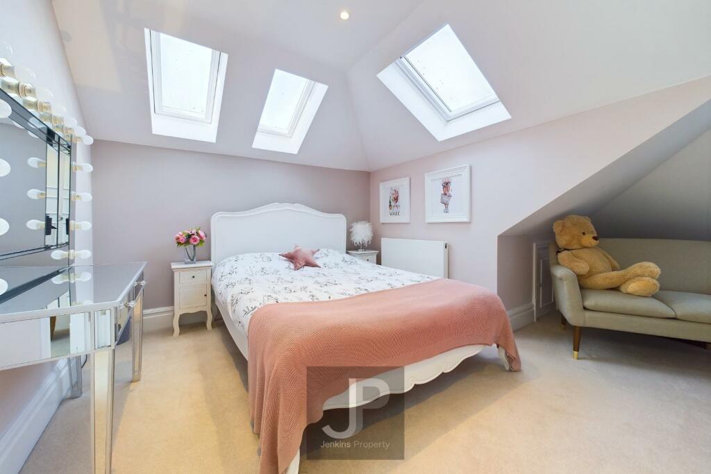 Additional property image - Robin Hood Road, Brentwood