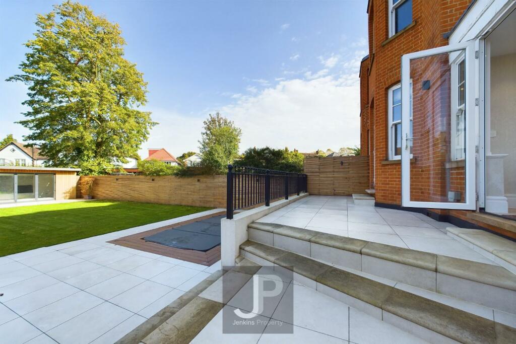 Additional property image - Robin Hood Road, Brentwood